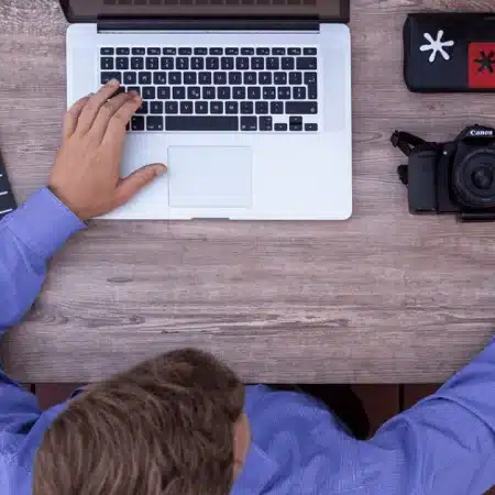 Use the Secrets of Screenwriting to Write Your College Essay
