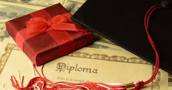 Creative Graduation Gifts for the Class of 2025
