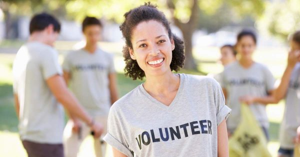 Volunteering in High School Means Intrinsic and Extrinsic Rewards for Your Child